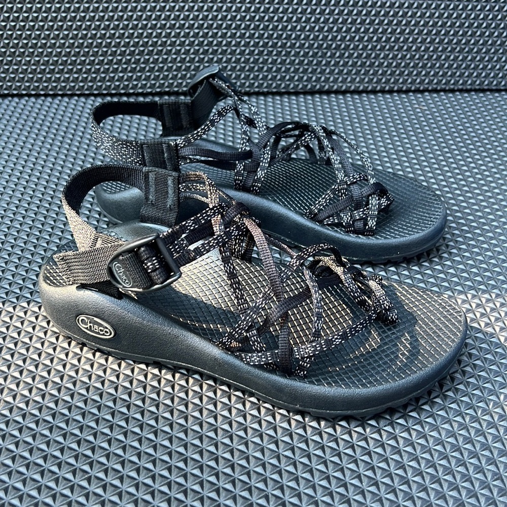 Chaco ZX/3 Classic Sandals Womens 8 XOXO Black